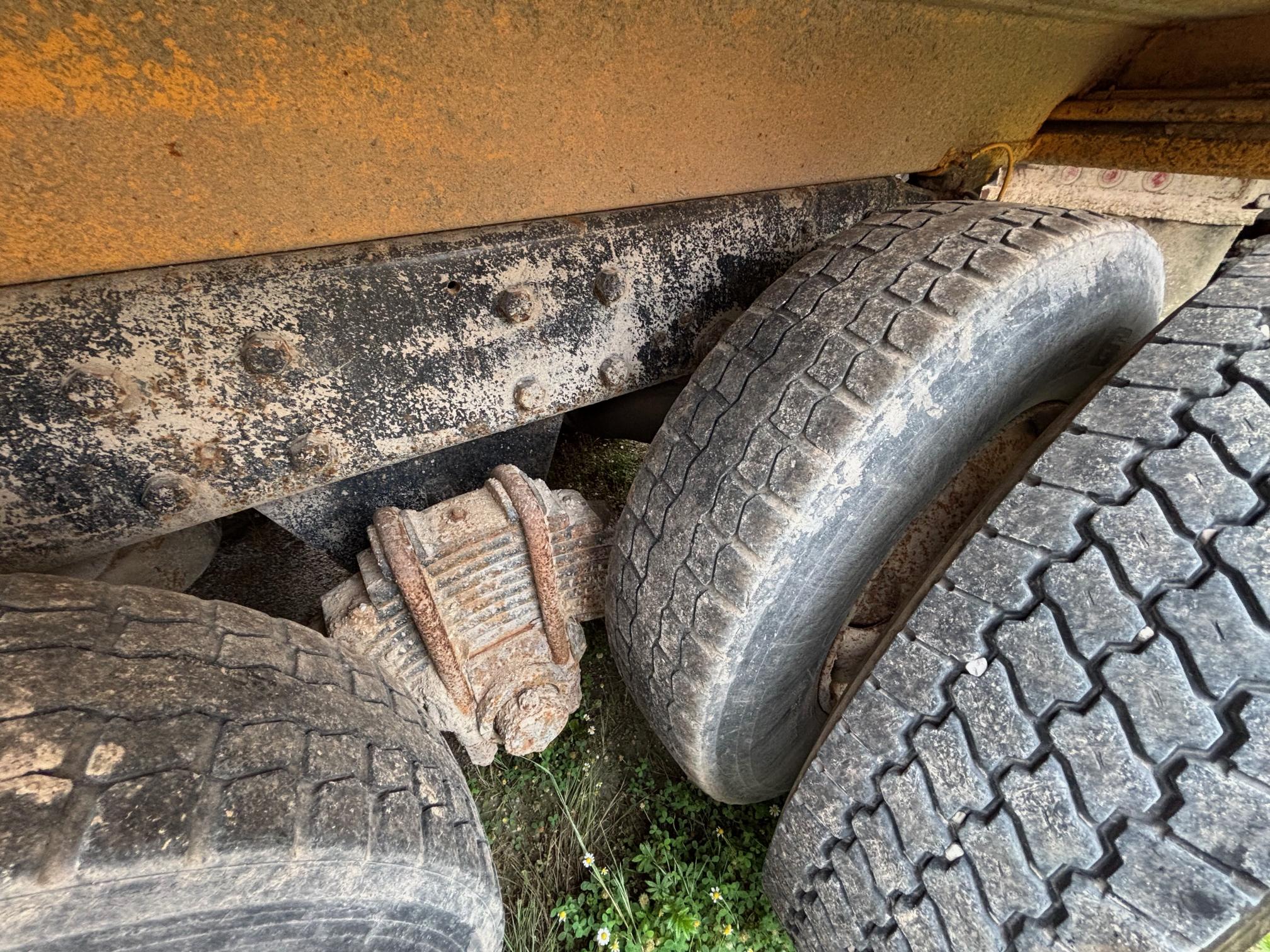 1995 MACK CL713 - Image 28